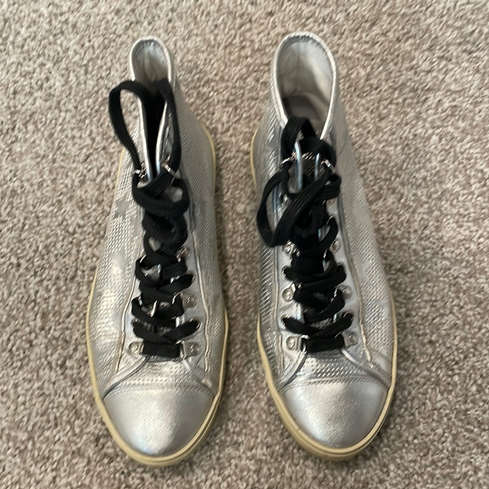 Saint Laurent